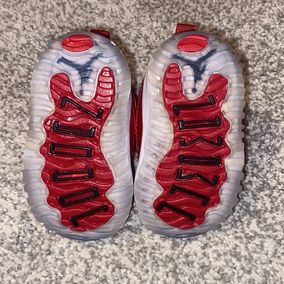 Nike Air Jordan 11’s - Picture 4 of 5
